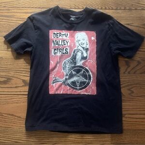 Black Graphic Death Valley Girls T-Shirt men’s large